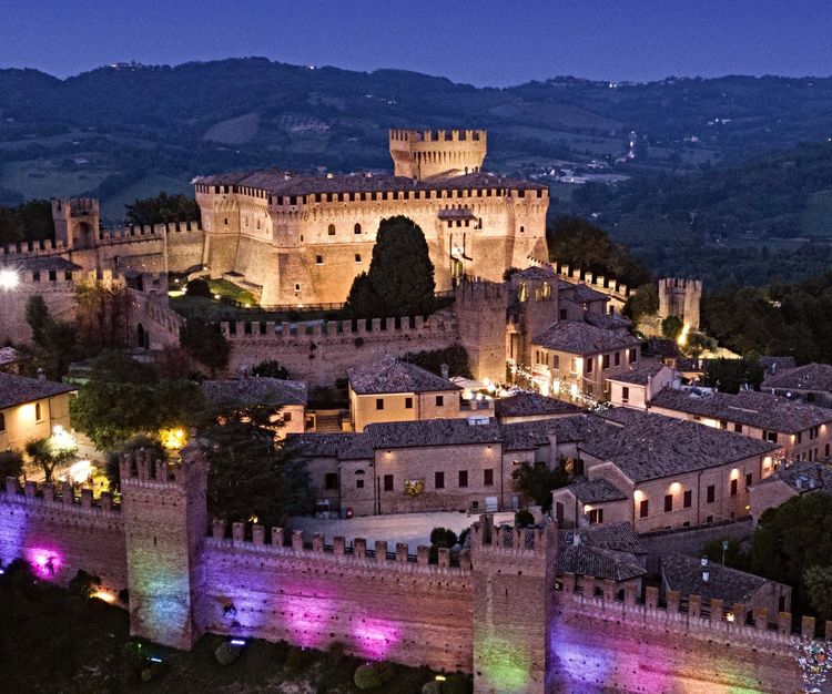 GITA A GRADARA: CAPITALE DEL MEDIOEVO