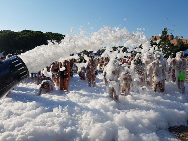 Immagine di SCHIUMA PARTY