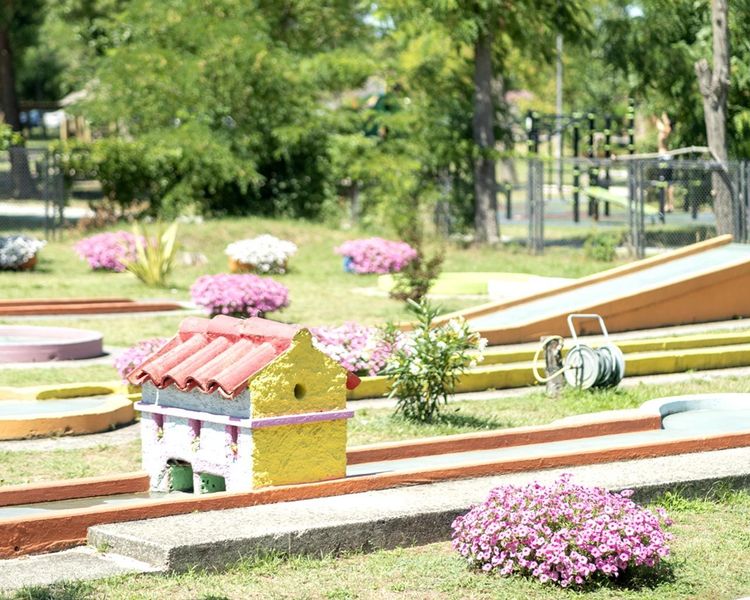 GREEN SPACES AND NATURE